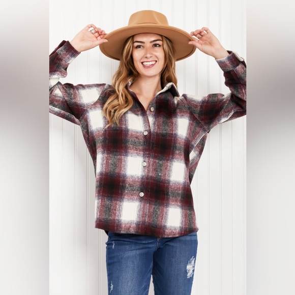 Comfy Relaxed Plaid Flannel Button Up Jacket - Picture 3 of 6